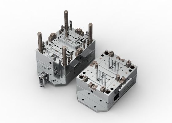 Transparent Housing (1*8) / Cold runner / Three-plates mold No.24307 & 24308